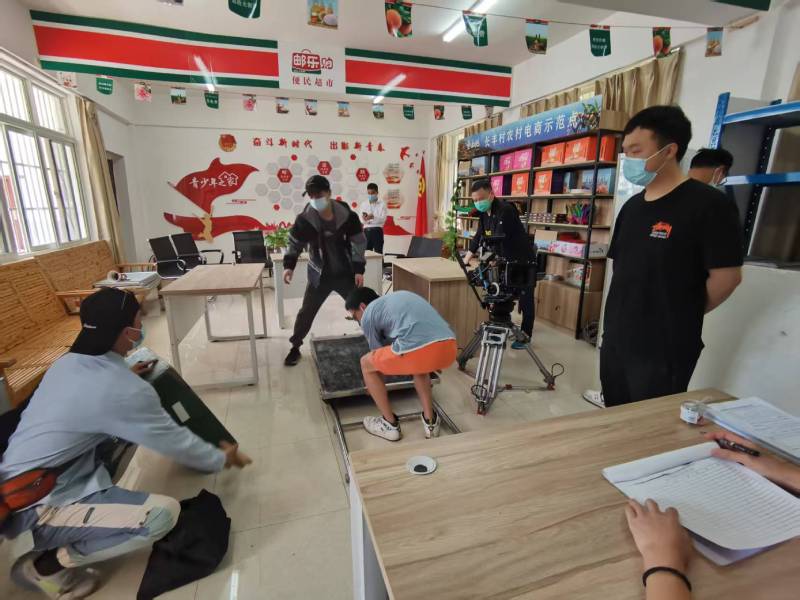 追星女孩心理学分析报告：宜阳县广告片拍摄公司揭秘饭圈应援式传播逻辑